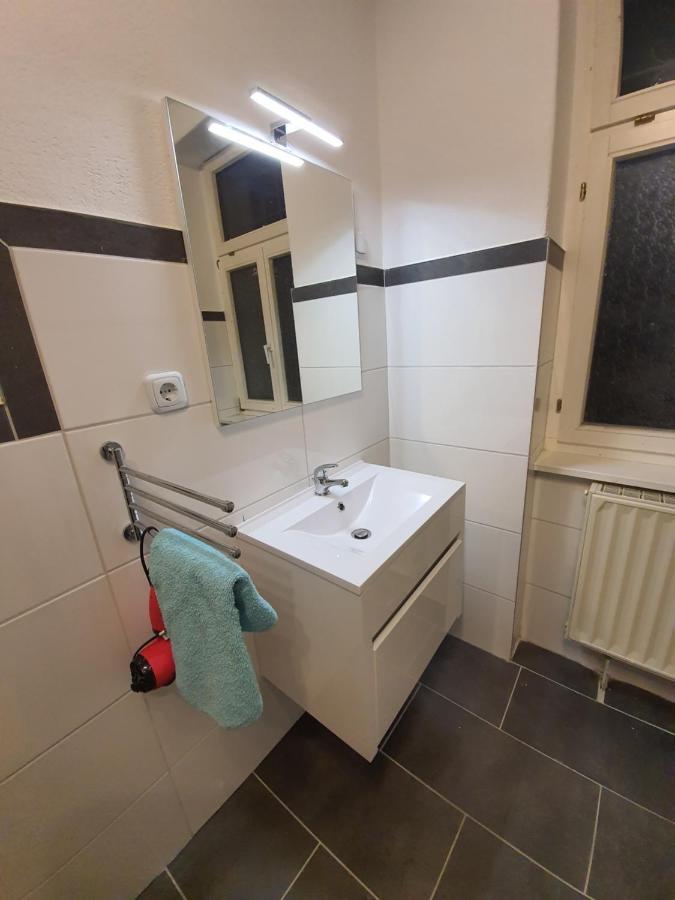 Zentrale 2 Zimmer Eg Wohnung Mit Balkon Leipzig Dış mekan fotoğraf